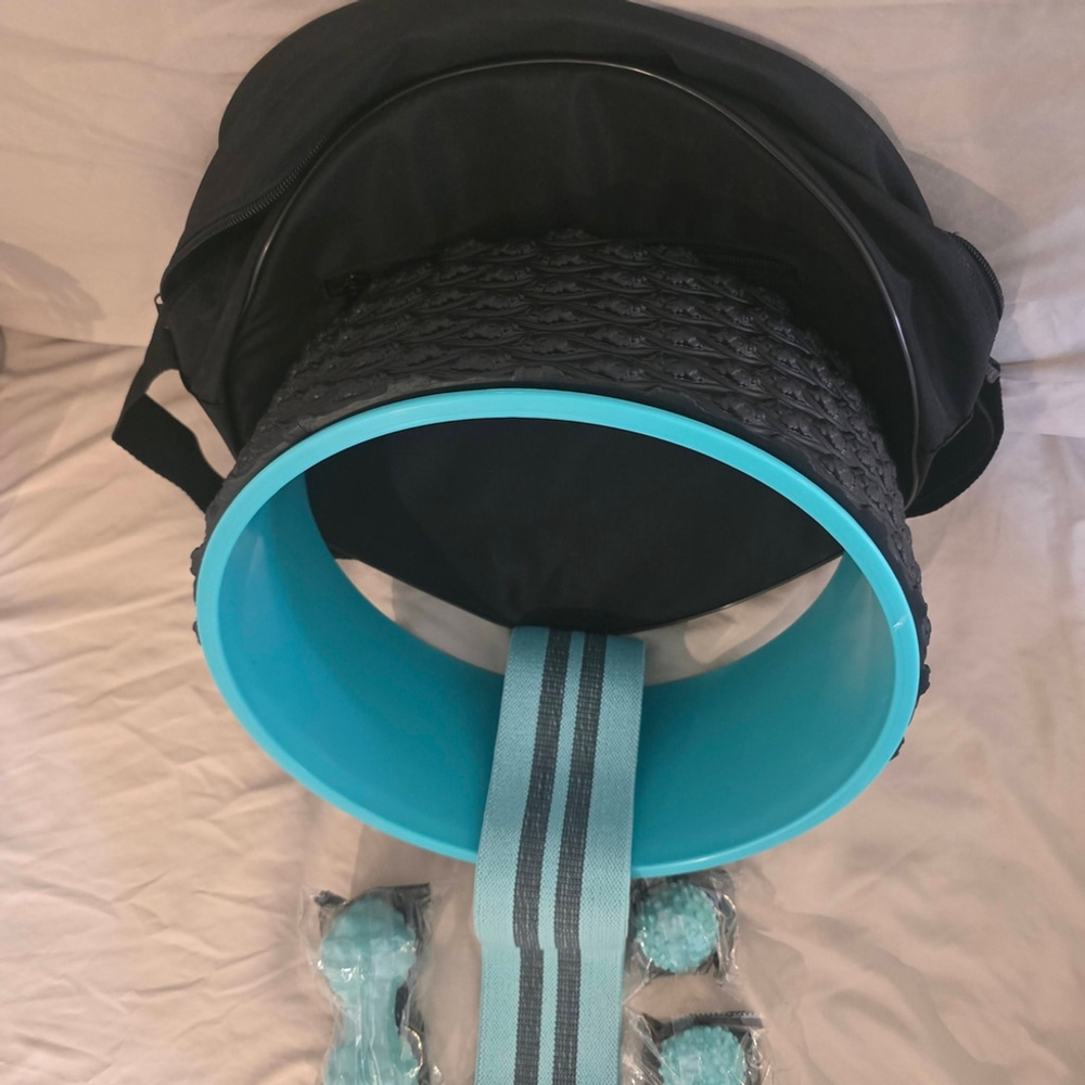 Chirp Wheel Stretch Bundle With Resistance Band